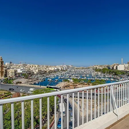 Marina Sea View Penthouse