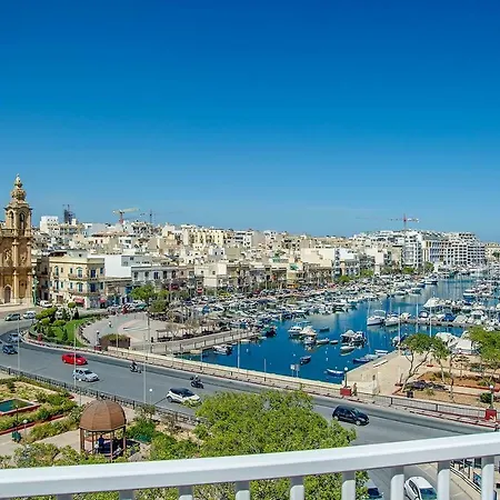 Marina Sea View Penthouse * Msida