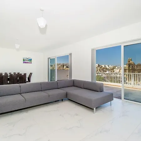Marina Sea View Penthouse *